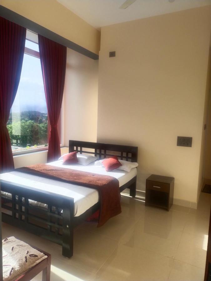 ماديكيري The Two Bedroom House المظهر الخارجي الصورة